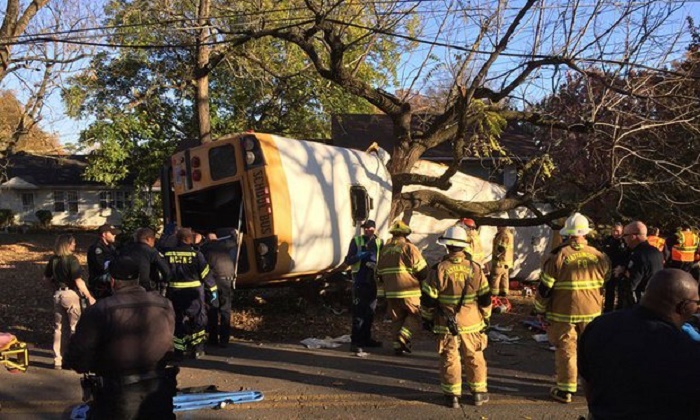 Six killed in Tennessee elementary school bus crash 